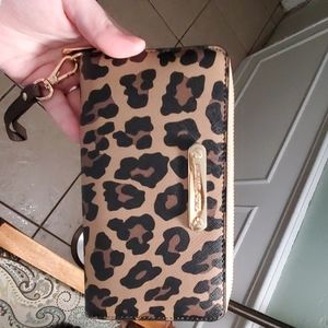 Michael's kors wristlet